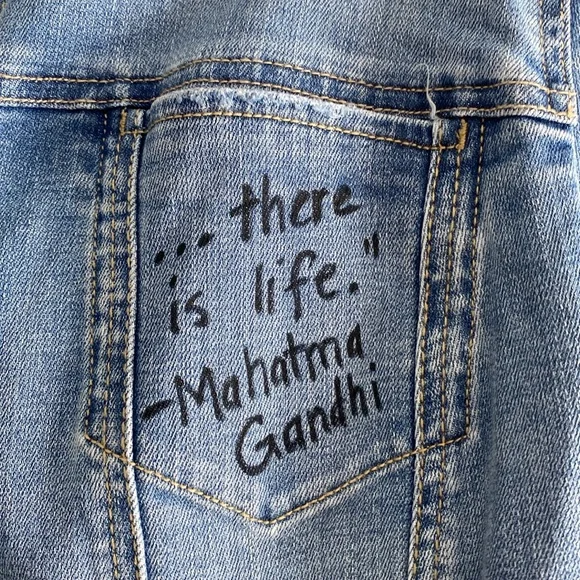 🌸HEATHER. Love quotes refashioned, velvet heart on frayed denim jacket,by Susie. - Picture 7 of 7